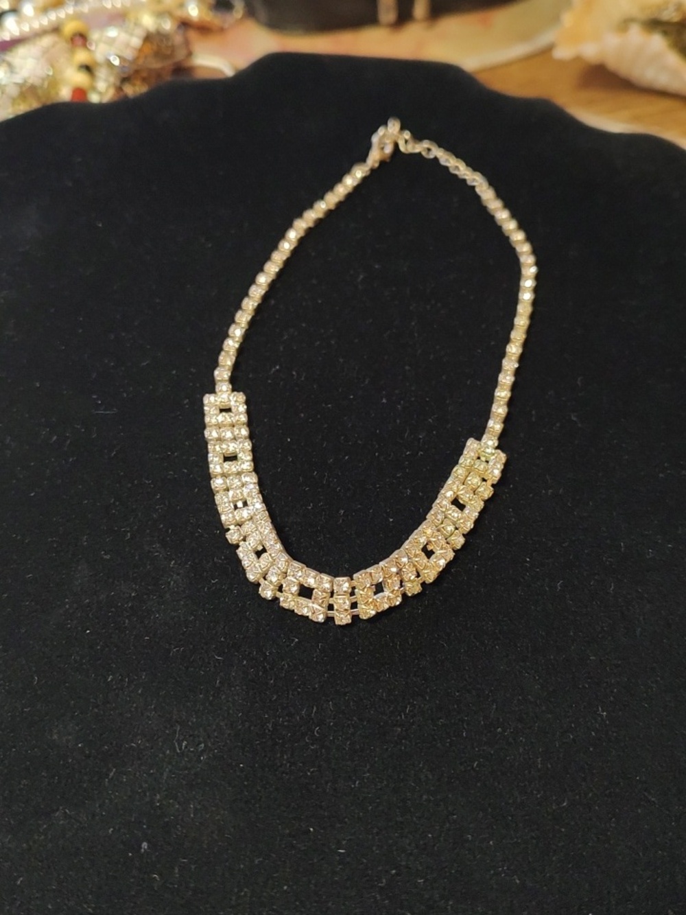 Rhinestone Chocker - Picture 4 of 6